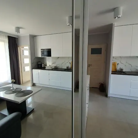 Perfektmari Moderner Piast 4 *